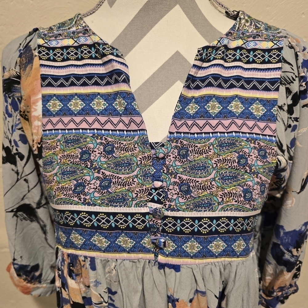 Umgee Floral Boho Baby Doll Dress V Neck Mini Balloon 3/4 Sleeves Size Small. - Picture 4 of 10